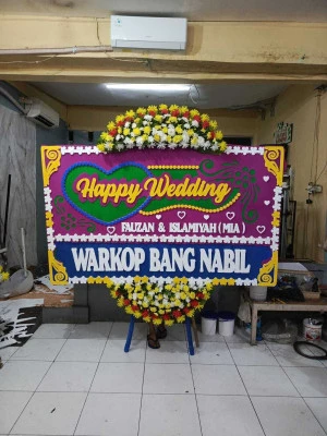 Papan Bunga di Gedung Pewayangan Kautaman